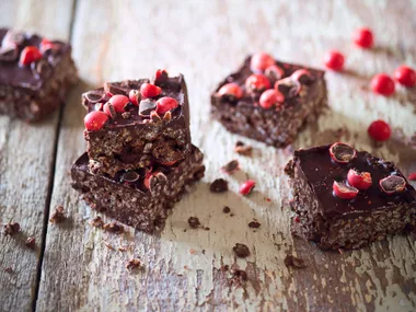 Jaffa chocolate crackle slice