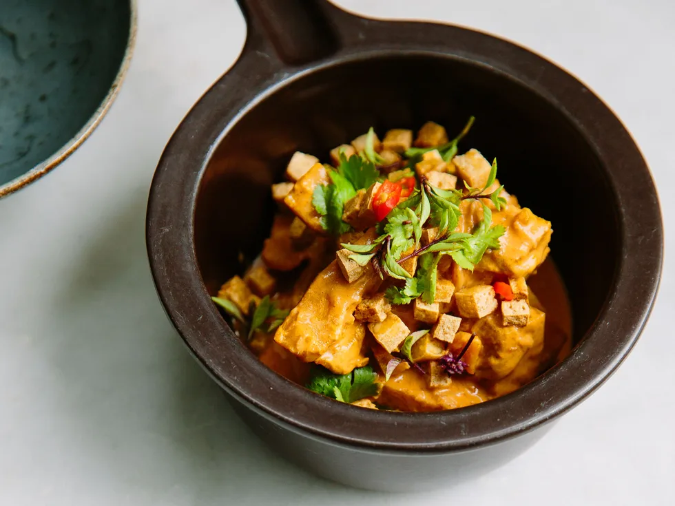 Pumpkin curry with crispy tofu