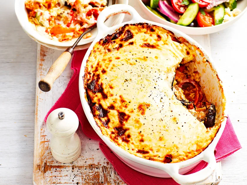 Easy vegetable moussaka with cheesy white sauce