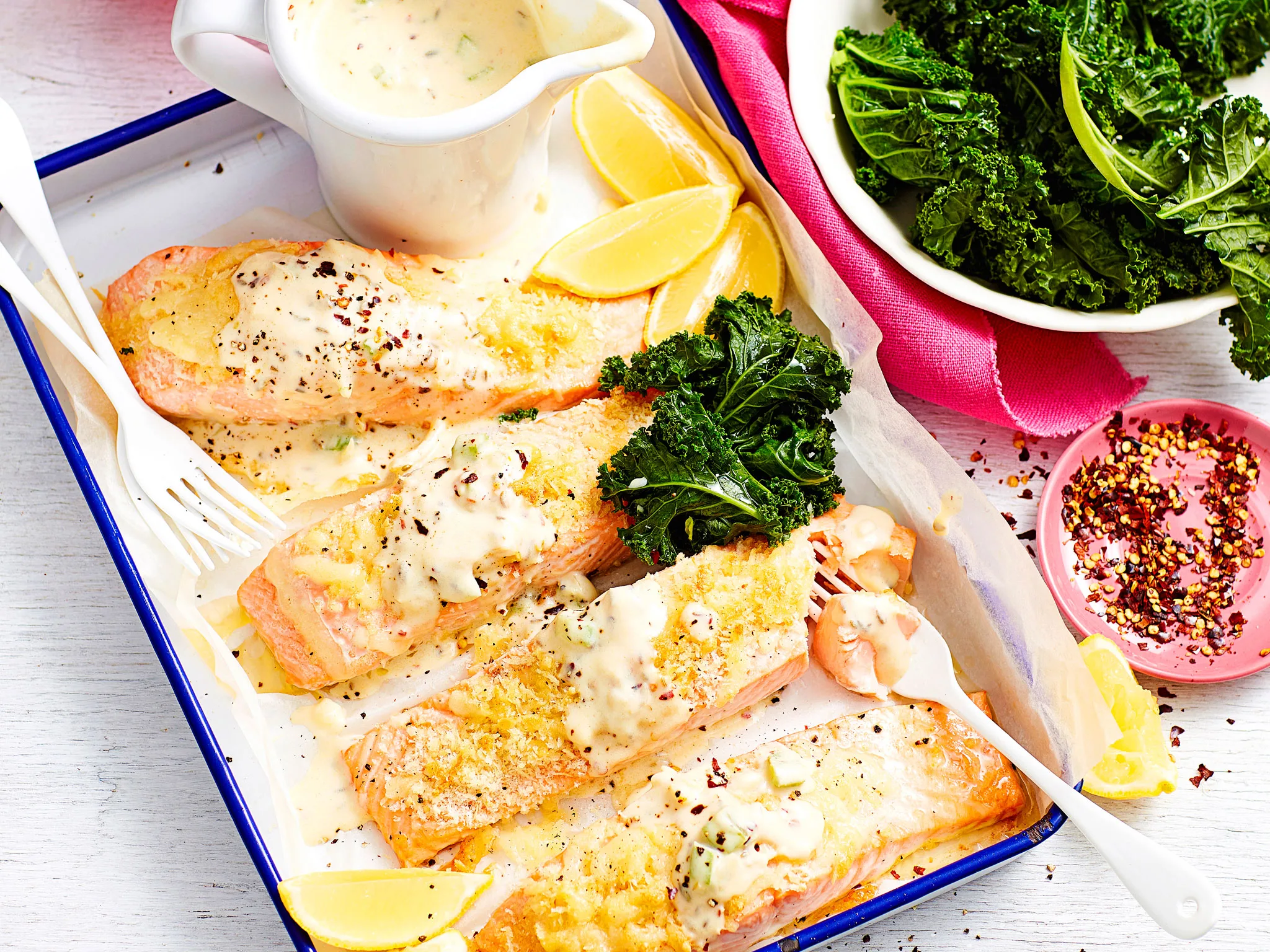 Individual salmon mornay