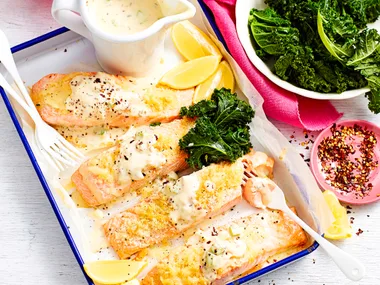 Individual salmon mornay
