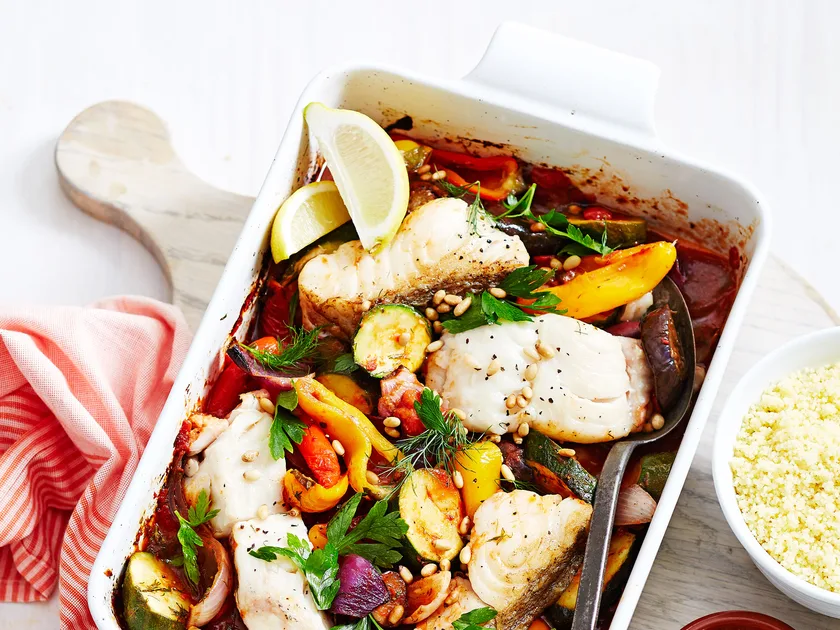 Diabetic-friendly Mediterranean fish bake