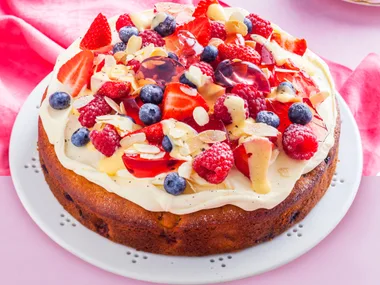 Trifle cake