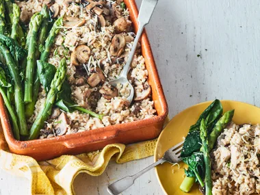Oven-baked mushroom and chicken risotto