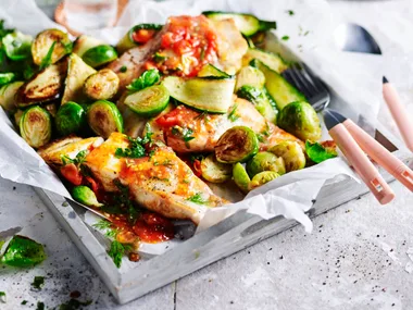 Fish provençale with herbed tomatoes