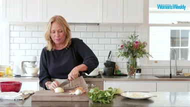 How to perfectly chop an onion with Nici Wickes