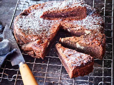 Rich fudge cake