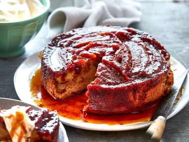 Caramelised banana toffee cake
