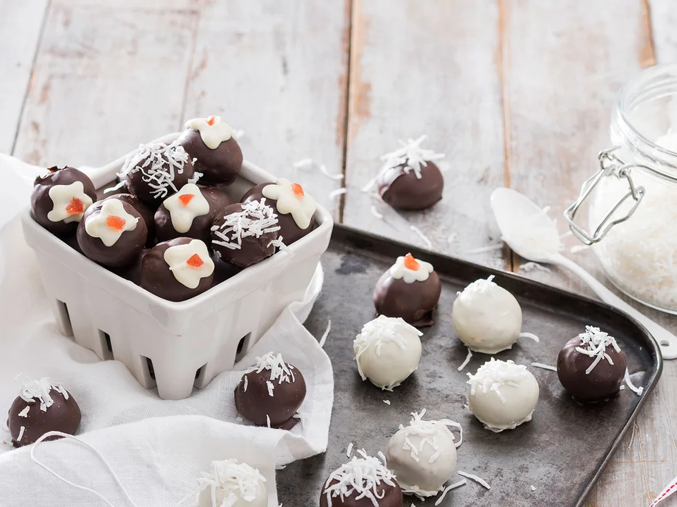 Coconut rum balls