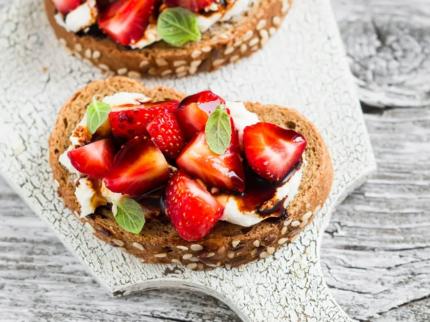 Strawberry tartines with ricotta and balsamic syrup