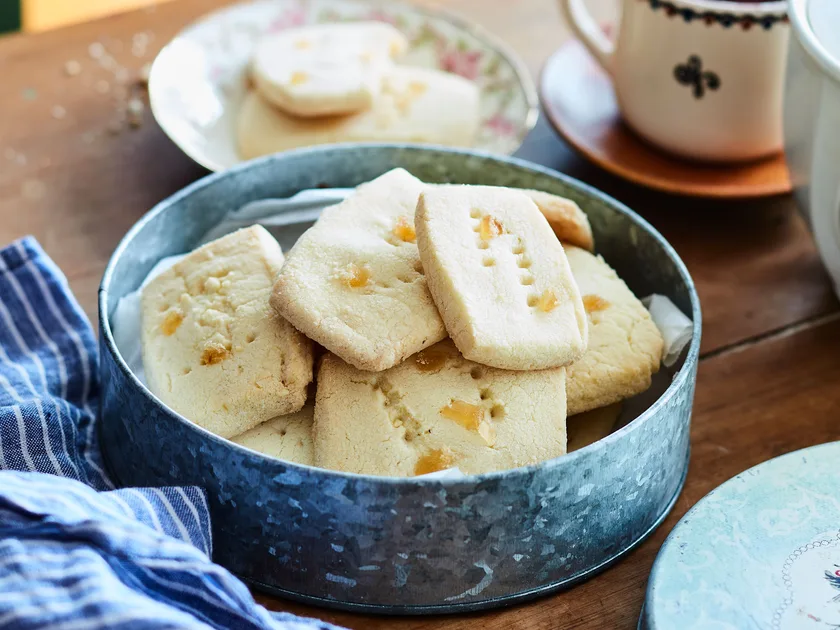 Mum's lemon and ginger shortbread biscuits