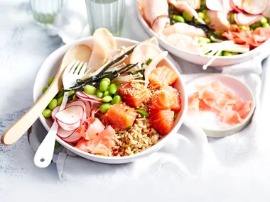 Salmon poke bowl with hot and sour dressing