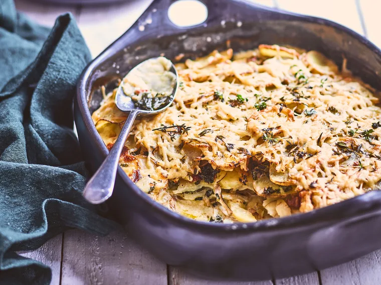 Cheesy potato, kale and bacon gratin with thyme