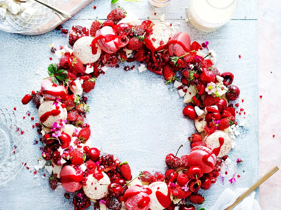 Christmas eton mess wreath