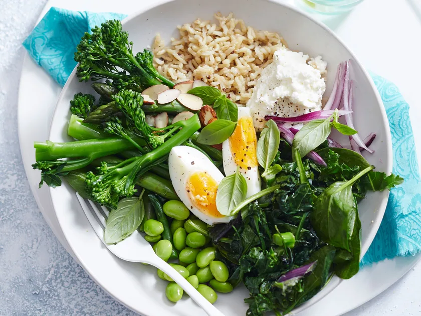 Broccoli, asparagus and edamame brown rice bowls
