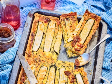 Easy picnic tart