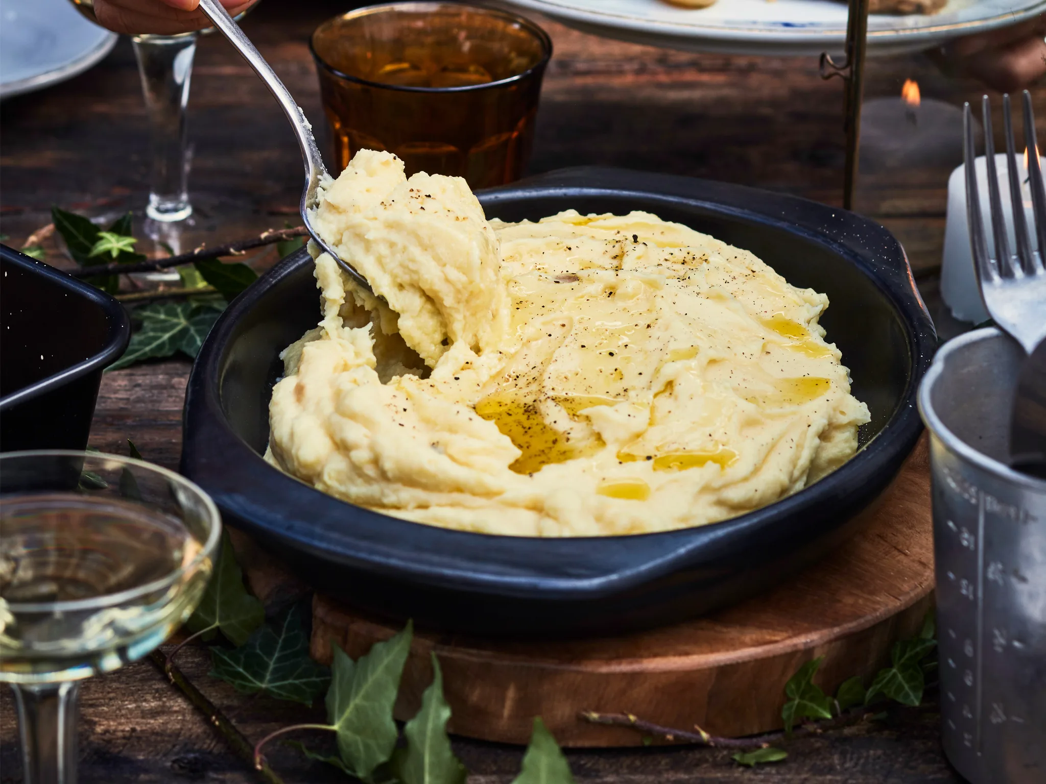 Creamy garlic and rosemary mashed potatoes with olive oil