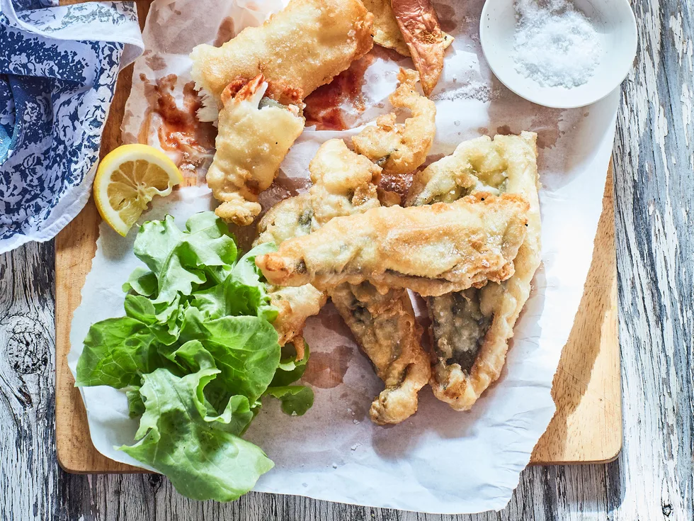 Crispy battered fish and vegetable chips