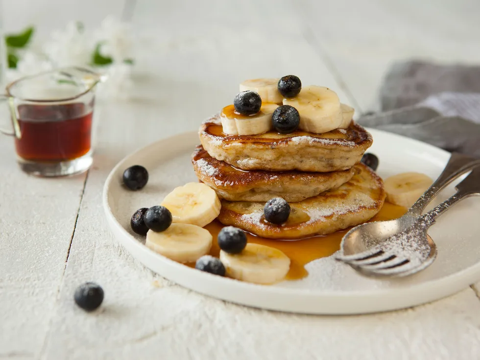 Banana and vanilla chia pancakes
