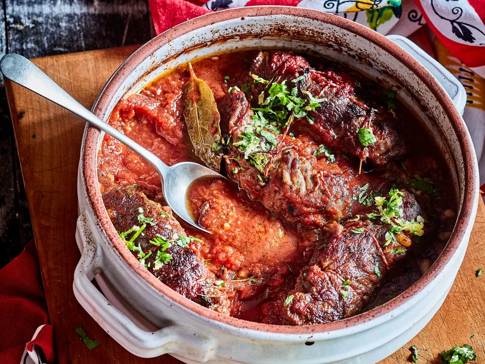 Slow-cooked Italian beef rolls in tomato sauce