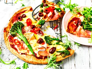 Ham and broccolini quinoa pizza