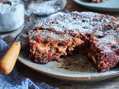Feijoa walnut cake