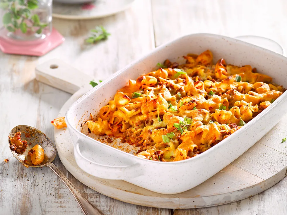 Chunky sausage and fennel pasta bake