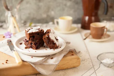 Blueberry yoghurt brownies