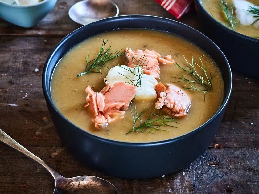 Fennel soup with salmon