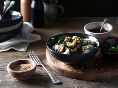 Steamed ginger fish with sesame dressing