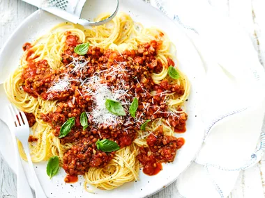 Spaghetti lentil bolognese