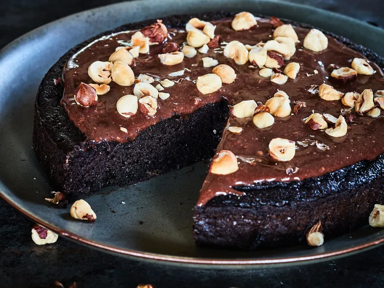 Gluten-free chocolate and hazelnut cake
