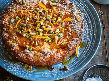 Gluten-free lemon and grapefruit honey cake