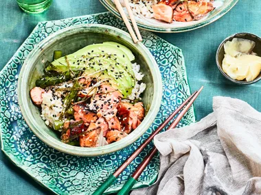 Avocado, asparagus and salmon donburi