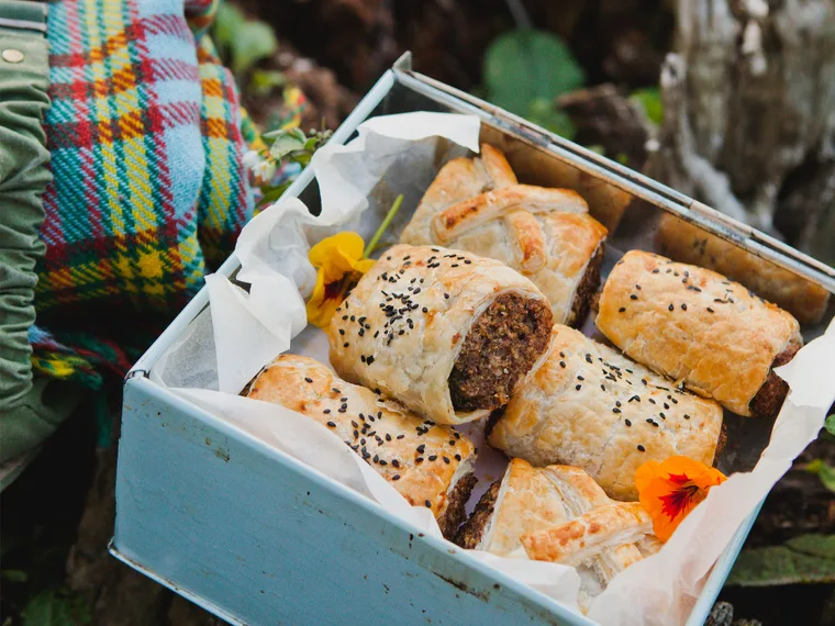 Lentil, herb and mushroom rolls