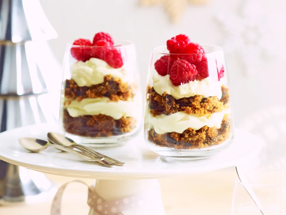 Fruit cake cream parfaits