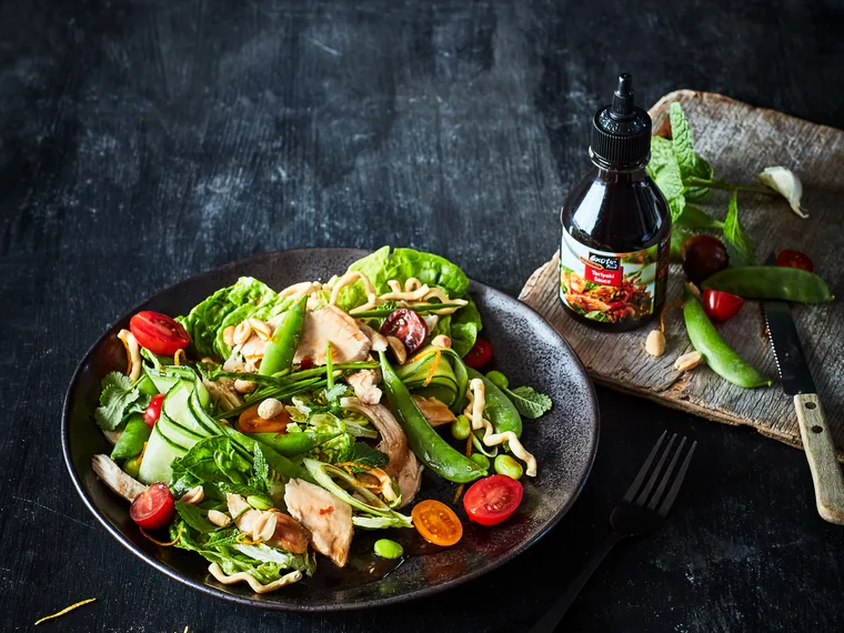 Teriyaki chicken salad with crispy noodles