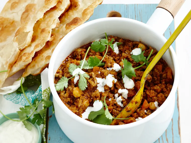 Lamb and tomato curry