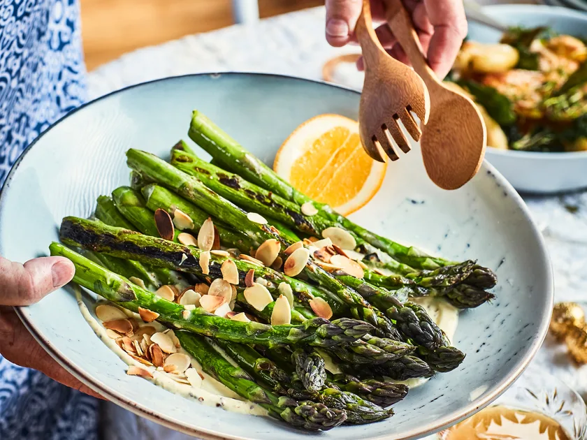 Chargrilled asparagus with mustard crème