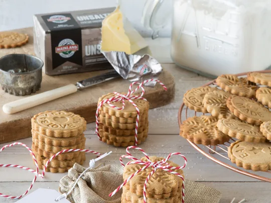 mainland gingerbread cookies
