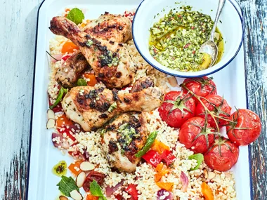Bulghur salad with chimichurri chicken drumsticks