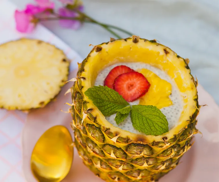Coconut, honey and chia pineapple pudding