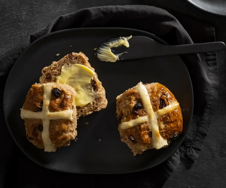 No-knead hot cross buns