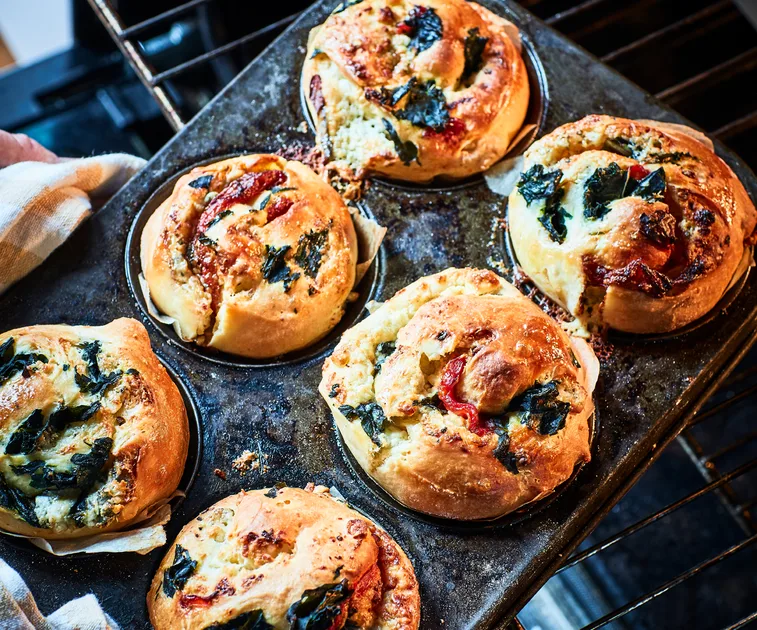 Savoury brioche buns with feta and blue cheese