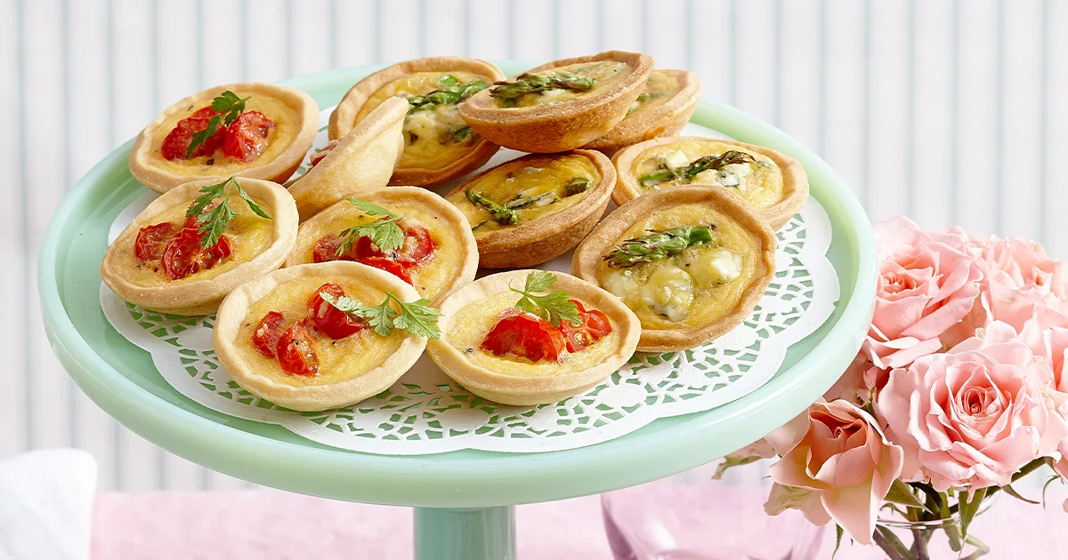 Mixed mini quiches