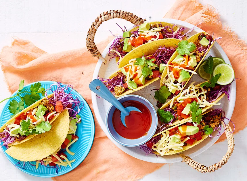 Pork & kidney bean tacos