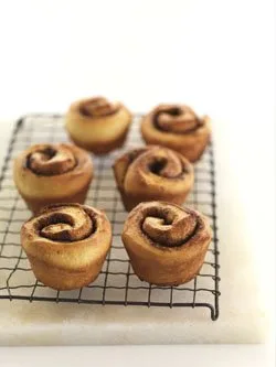 Caramel and cinnamon brioche scrolls