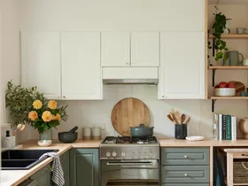 Small green, l-shaped kitchen