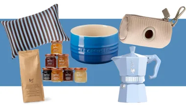 imaes of christmas stocking stuffer ideas on top of blue background