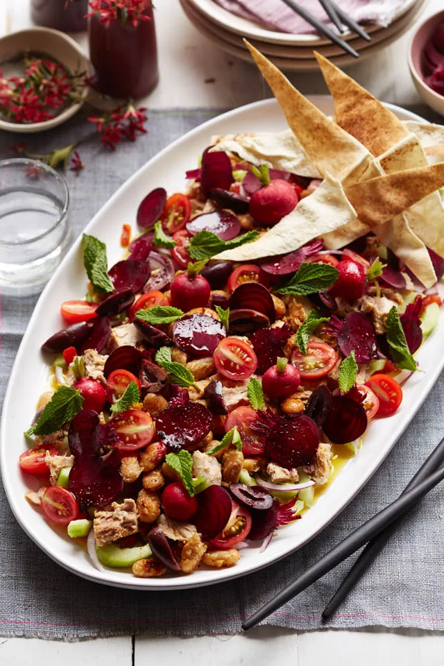 tuna salad with beetroot